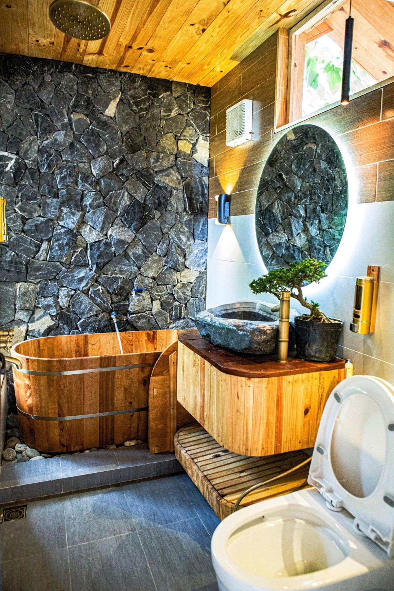 Chien'S Lodge Du Gia Làng Cac Eksteriør billede