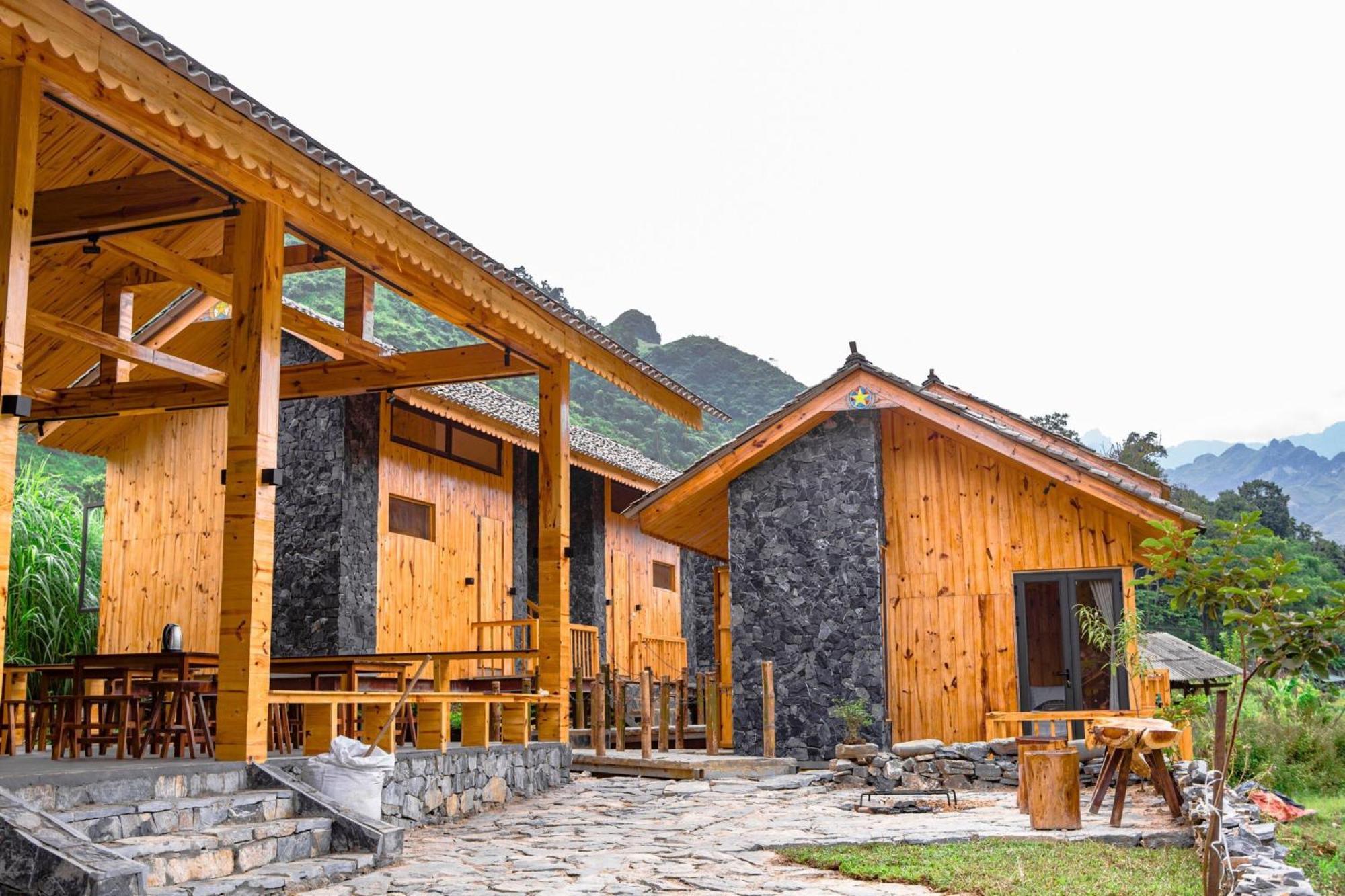 Chien'S Lodge Du Gia Làng Cac Eksteriør billede